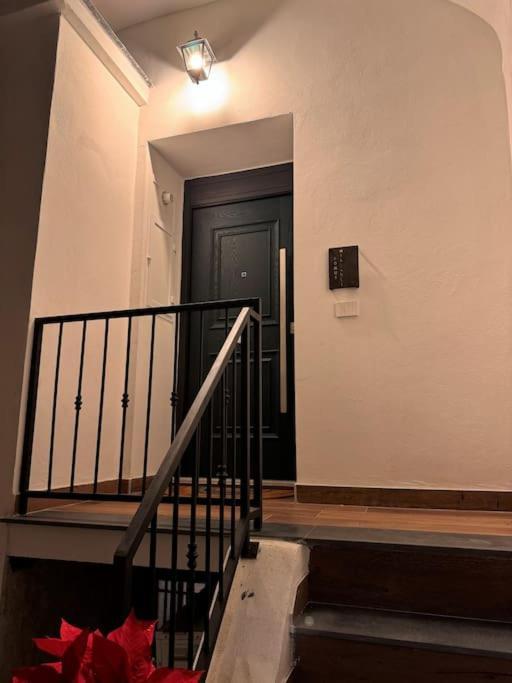 Domus Miraculi: Casa Storica Nel Cuore Di Napoli Экстерьер фото